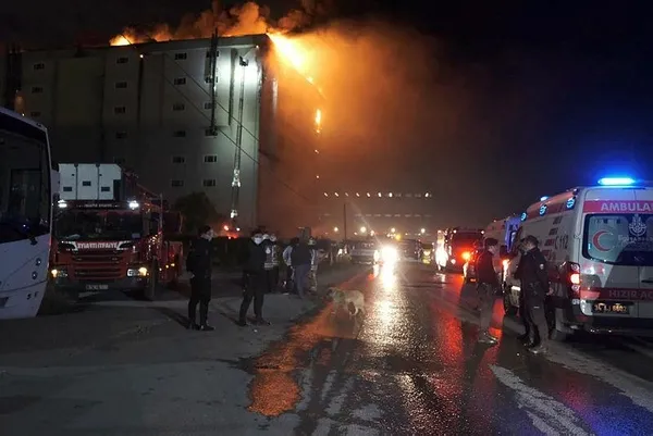 Son dakika: Hadımköy'deki yangın kontrol altına alındı!-4