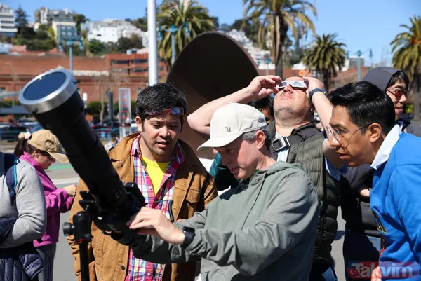 2024 yılının ilk tam Güneş tutulması ABD'de gerçekleşti | Milyonlarca kişi yakından takip etti! İşte o renkli anlar... - 22