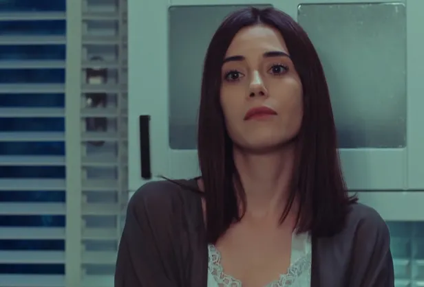 dipsiz-bucaksiz-bir-dillemanin-ucurumunda-sadakatsiz-30-bolum-fragmani-haleti-ruhiyesi-tumden-cokuyor-1621020949493.jpg Dipsiz bucaksız bir dillemanın uçurumunda! Sadakatsiz 30. bölüm fragmanı: Haleti ruhiyesi tümden çöküyor-6