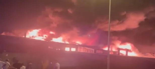 Fabrikadaki yangın söndürüldü