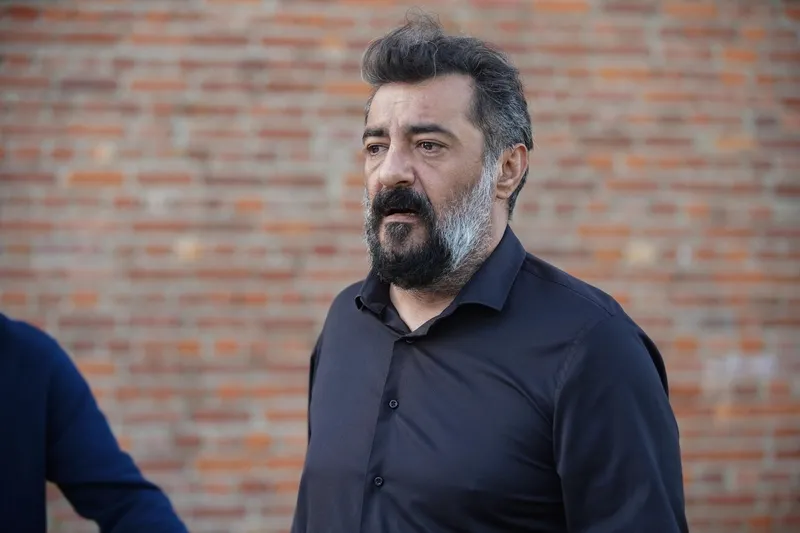 kardeslerim-130-bolum-nefes-kesecek-susenin-basi-belada-1716540067246.jpg Kardeşlerim 130. bölüm nefes kesecek: Süsen’in başı belada!-4