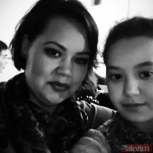 İnci Taneleri Nusret'in (Kibrit Yasin) kız kardeşi bakın hangi ünlü oyuncu çıktı! İşte Rıza Kocaoğlu'nun oyuncu kardeşi Hande Erçel'le aynı dizide... - 42