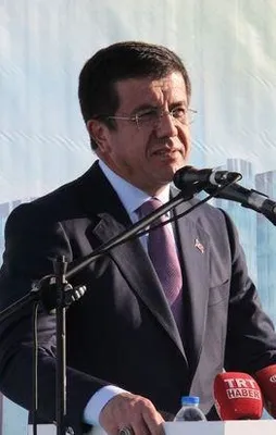 "Dövize müdahale edecek bir ekonomik endişe yok"