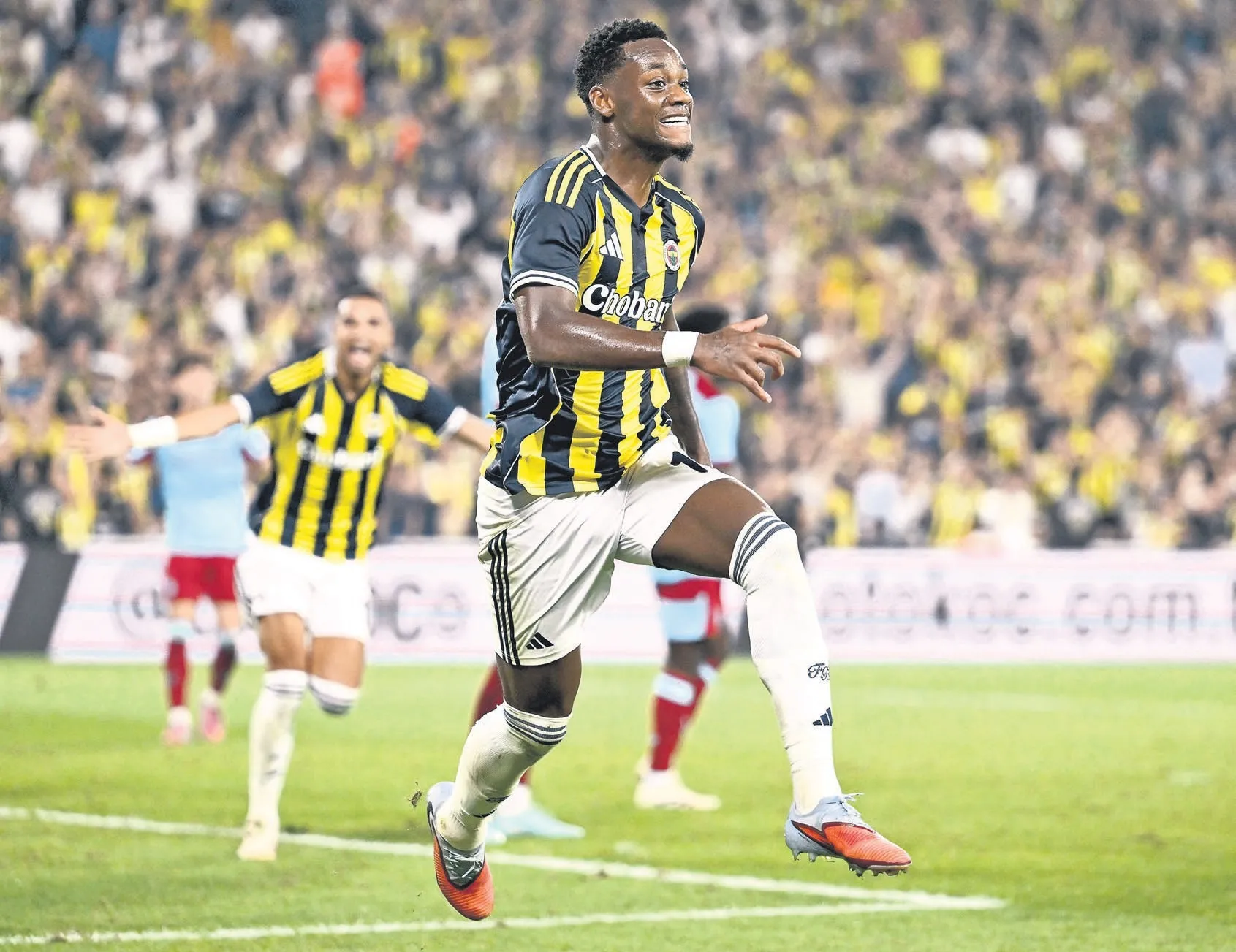 Süper Kupa’da dev randevu! Fenerbahçe ile Samsunspor Adana’da finale çıkıyor