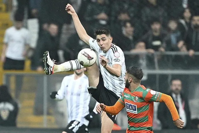 Rıza Çalımbay'ın Beşiktaş'ı evinde Alanya'ya boyun eğdi-5