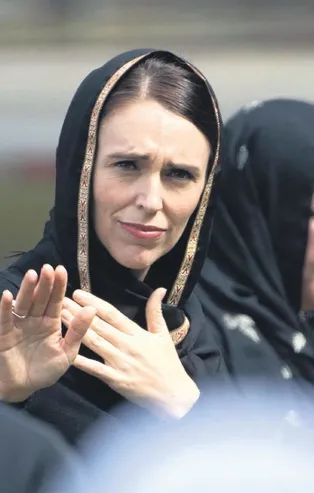 Yeni Zelanda'da halk, kurbanlar için kenetlendi