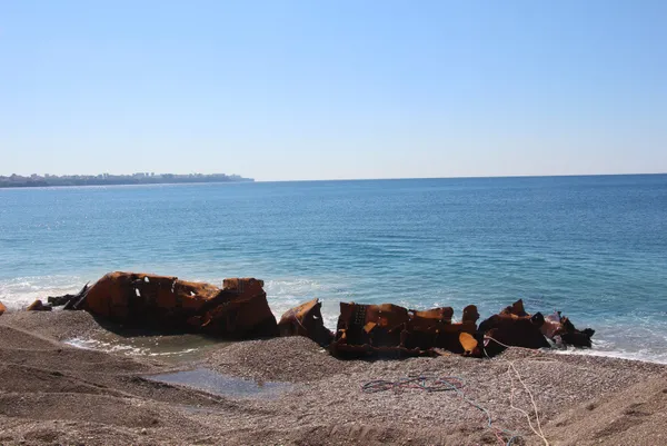 antalya-konyaalti-plaji-yakinlarinda-1938-yilinda-batan-alman-bandirali-manissa-isimli-kuru-yuk-gemisi-83-yil-sonra-cikarildi-1623919429092.jpg Antalya Konyaaltı Plajı yakınlarında 1938 yılında batan Alman bandıralı Manissa isimli kuru yük gemisi 83 yıl sonra çıkarıldı-4