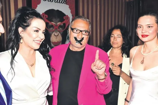 can-yamanin-basi-takintili-fanlari-yuzunden-dertte-italyadaki-evini-degistiren-unlu-oyuncu-simdide-bebekteki-1653502889676.jpeg Can Yaman'ın başı takıntılı fanları yüzünden dertte! İtalya'daki evini değiştiren ünlü oyuncu şimdide Bebek'teki...-4