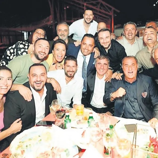 Şampiyonlar gibi kutlama