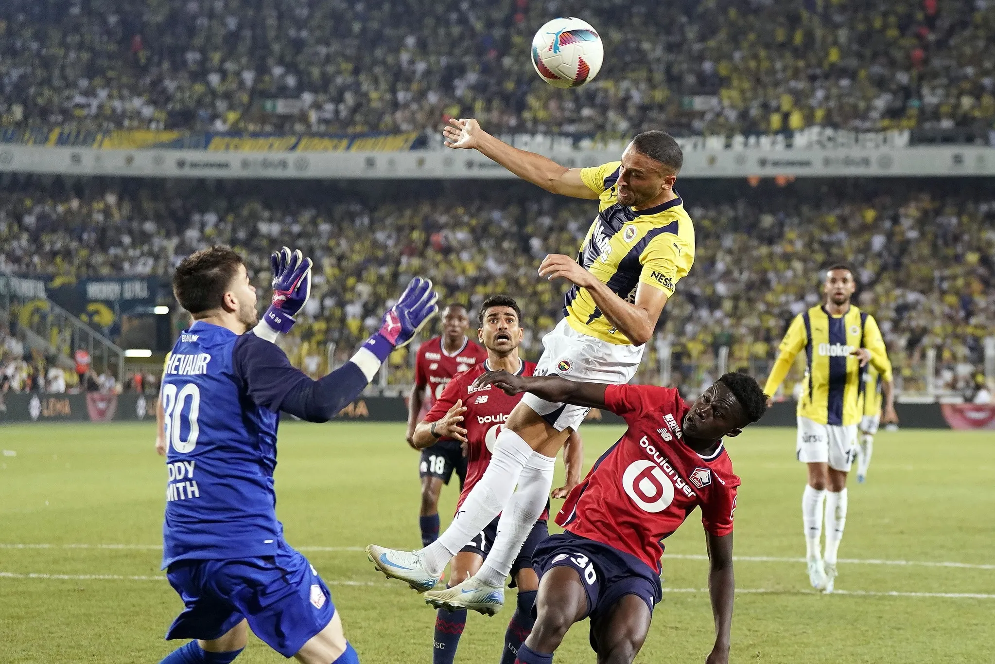 Avrupa basınından flaş Fenerbahçe ve Jose Mourinho manşetleri! "Rüya bitti" - 21