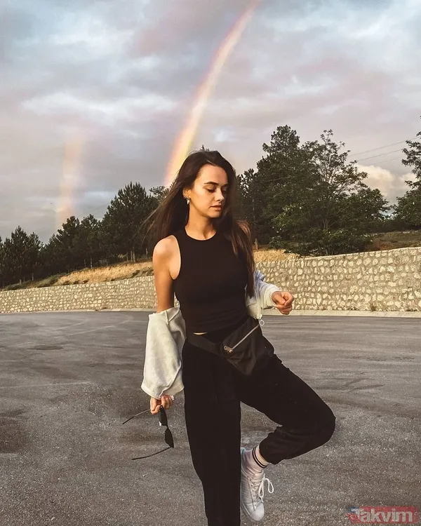 7,5 aylık hamile olan Hande Soral oğlunun adını ilk kez açıkladı! İsmail Demirci ile kamera karşısına geçti ilk yorum Bensu Soral’dan! - 2