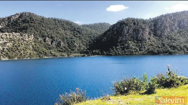Yasemin Özilhan, Çağatay Ulusoy, Engin Altan Düzyatan, Hülya Avşar... Parayı bulan soluğu Selimiye'de aldı - 1
