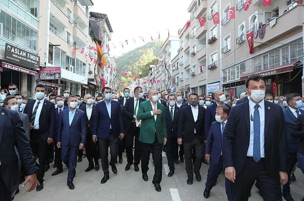 Son dakika: Başkan Erdoğan'dan Giresun'daki sel bölgesinde esnafa müjde: 50 bin TL hibe olarak verilecek-8