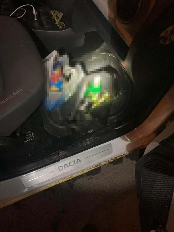 SON DAKİKA: Kural dinlemeyen taksici denetimde yakalandı: Evlere içki servisine 6 bin 150 lira ceza-2