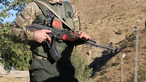 ak-parti-polis-akademisi-yerine-fakulte-kurulmasini-ongoren-yasa-teklifini-tbmmye-sundu-1666119177278.jpeg AK Parti, polis akademisi yerine fakülte kurulmasını öngören yasa teklifini TBMM'ye sundu-2