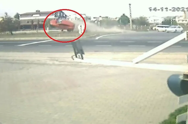 Tekirdağ'da feci kaza kamerada! Arkasına bile bakmadan kaçtı