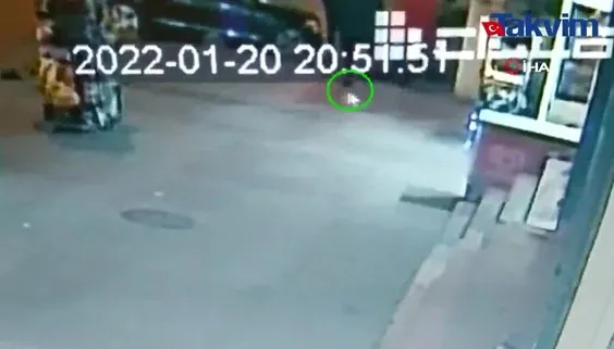 İçinde 45 bin lira bulunan poşetin çalınma anı kameraya yansıdı