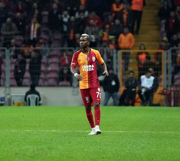 son-dakika-galatasaray-henry-onyekuruyu-zorunlu-satin-alma-opsiyonu-ile-kiraladi-1610396212188.jpeg SON DAKİKA: Galatasaray, Henry Onyekuru'yu zorunlu satın alma opsiyonu ile kiraladı-3