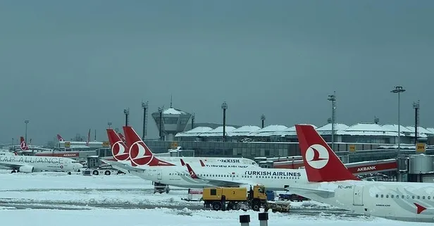 İstanbul'daki kar alarmı sonrası THY sefer iptallerini duyurdu!