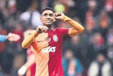 Yıllık 2.8 milyon Euro kazanıyor | Kayseri maçında ıslıklanan Brezilyalı oyuncu Tete'nin maliyeti kafa karıştırıyor