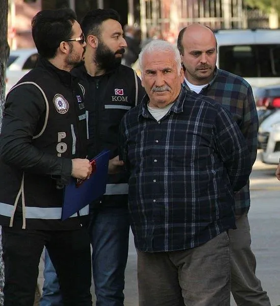 FETÖ'cü hain ByLock kurulu telefonu tuvalete attı-2