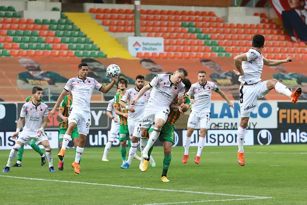 alanyaspor-1-2-genclerbirligi-mac-ozeti-1617552865162.jpg Alanyaspor 1-2 Gençlerbirliği | Maç Özeti-3