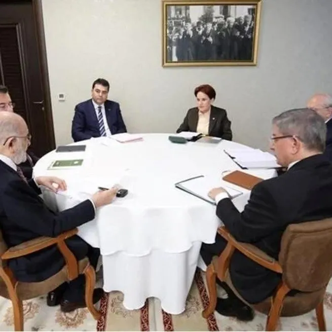 14 Mayıs öncesi kirli anket sezonu açıldı! 2018 seçimlerinde patlayan Piar anket firmasının son üfürme anketi! Kılıçdaroğlunun ateşli yandaşı Kadir Atalayın sicili! Hangi anket firması hangi altılıya çalışıyor?