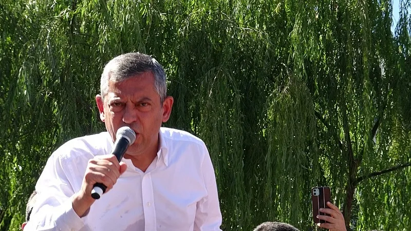 Özgür Özel Le Figaro’da Türkiye’yi eleştirdi: İmamoğlu dosyasını gündeme taşıdı, Avrupa’ya Ankara’ya karşı tutum çağrısı yaptı-4