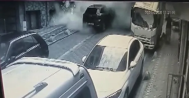 Zeytinburnu’nda 5 katlı binanın çöktüğü anlara ilişkin yeni görüntüler ortaya çıktı