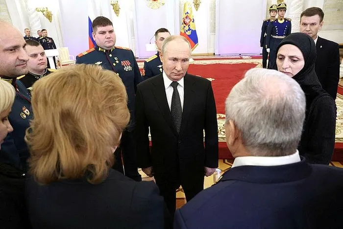 putinden-dunyaya-secim-mesaji-2024te-yeniden-aday-olacak-mi-canli-yayinda-acikladi-1702102707811.jpeg Putin’den dünyaya seçim mesajı! 2024’te yeniden aday olacak mı? Canlı yayında açıkladı-2