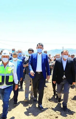 Bakan Kurum Elazığ'dan açıkladı: Konutlar 1 yıl içinde tamamlanacak