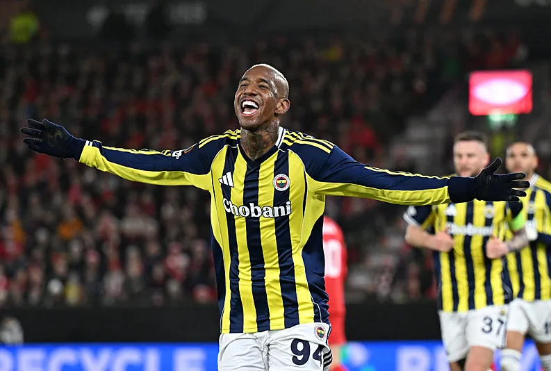 Talisca Fenerbahçe tarihine geçti