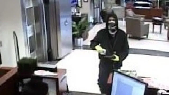 Muzla banka soydu! Akıllara durgunluk veren hırsızlık - 6