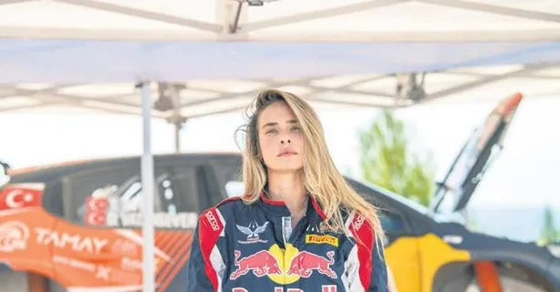 Co-pilot Müge