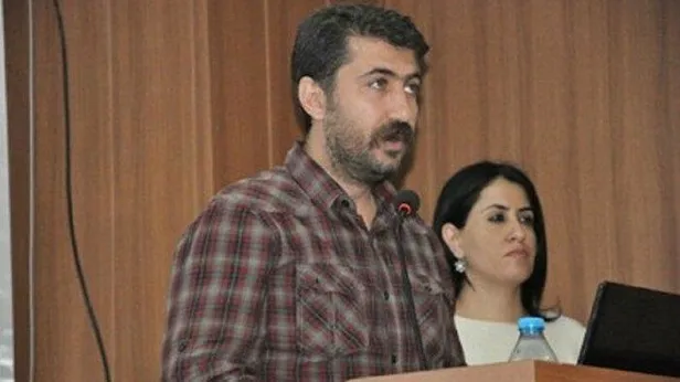 batmandaki-pkkya-operasyon-hdp-batman-il-baskani-omer-kulpu-gozaltina-alindi-1590789274993.jpeg Batman'da PKK'ya operasyon! HDP Batman İl Başkanı Ömer Kulpu gözaltına alındı-1