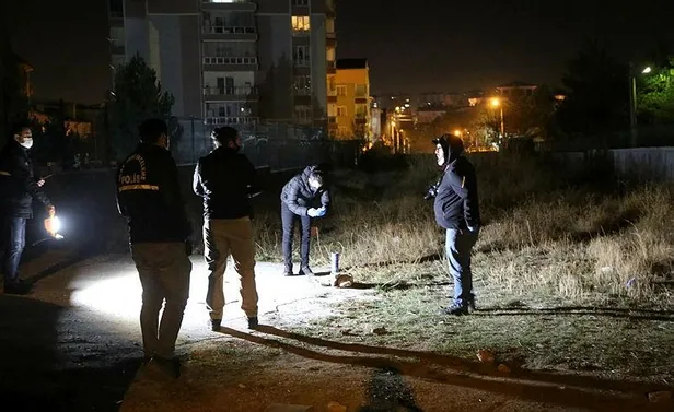 SON DAKİKA: Sivas'ta hareketli gece: Yüksek ses çıkaran havai fişek patlaması vatandaşları tedirgin etti-4