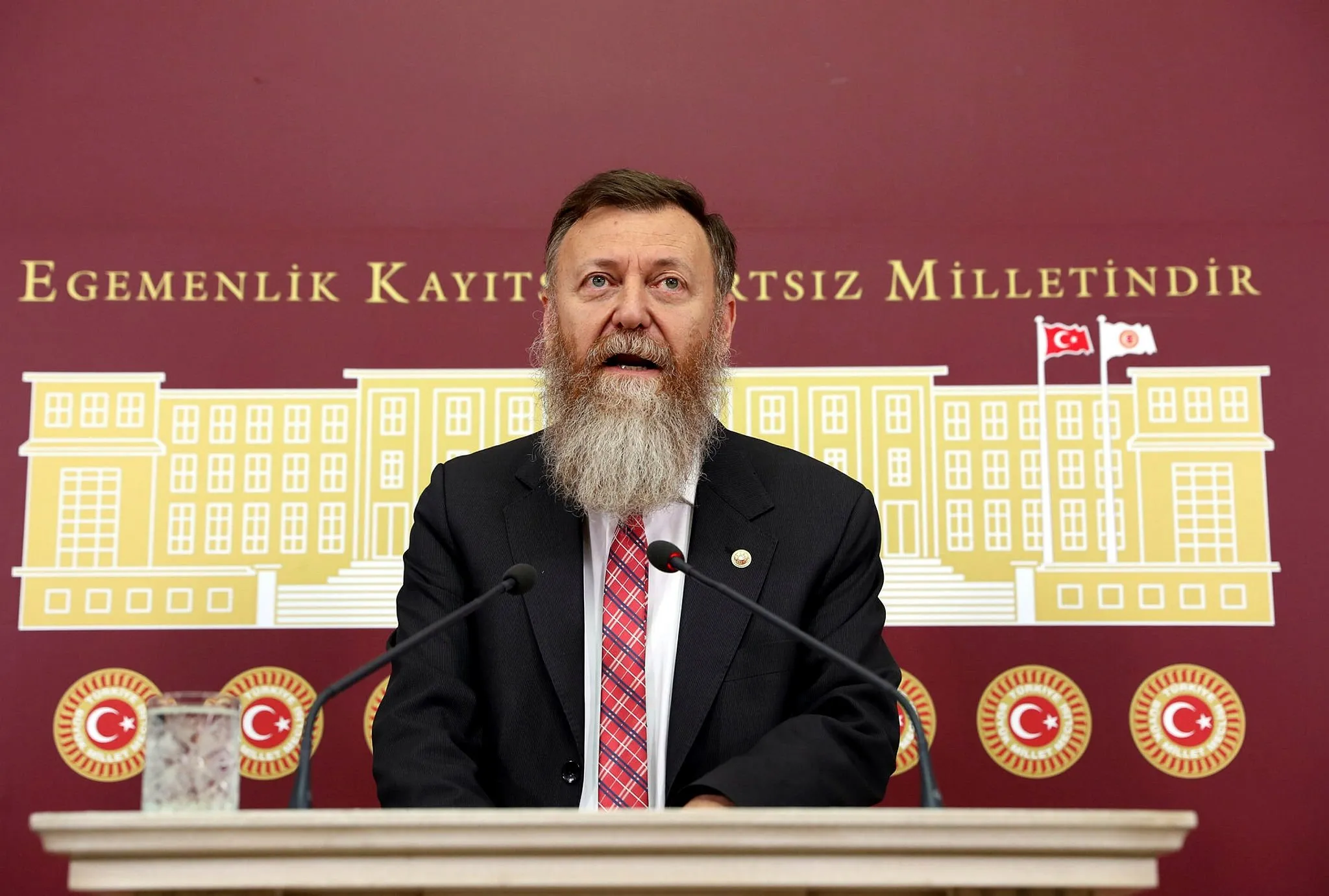 CHP şimdi de PYD'nin sözcüsü!