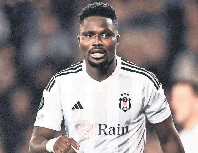 Amartey görüşme odasına