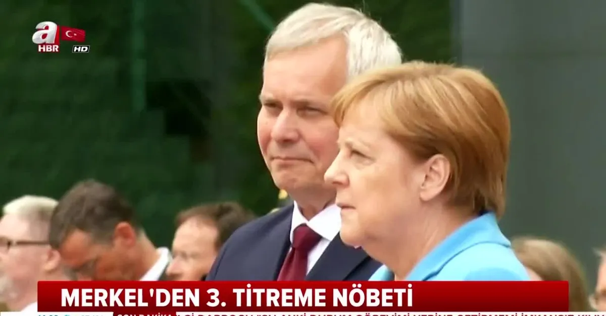 Merkel üçüncü kez titreme nöbeti geçirdi