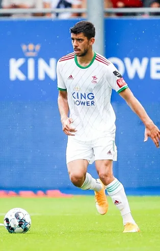 Cenk Özkaçar Valencia yolunda!