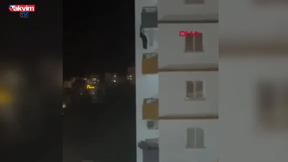 Sevgilisinin eski sevgilisini öldürdü balkondan kaçarken yakalandı: İşte o anlar!