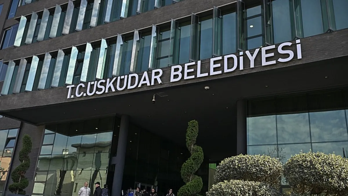 Üsküdar Belediyesi'ne yönelik iskan ve ruhsat soruşturmasında 9 kişi tutuklandı