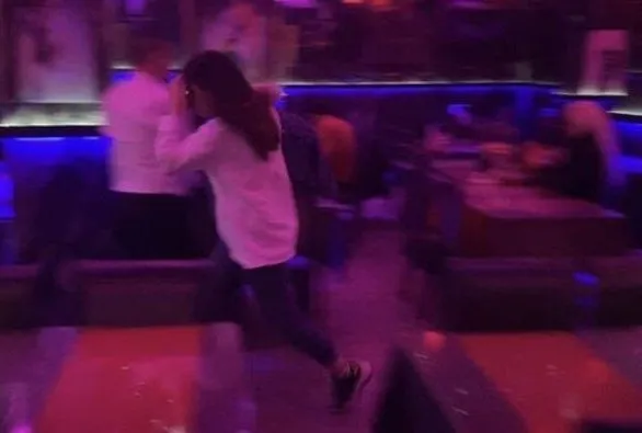 Gece kulübünde turist vurgunu!