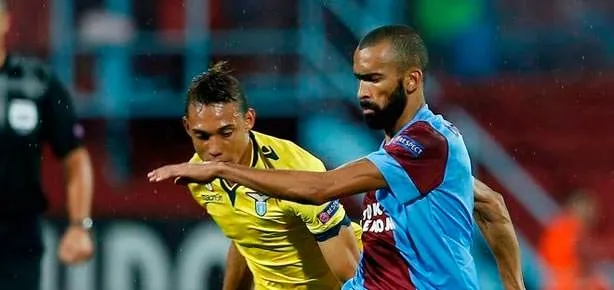 Bosingwa’ya Hull’den teklif