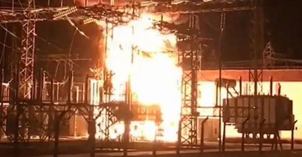 Denizli Acıpayam'da trafo yandı! İki ilçeye elektrik verilemedi