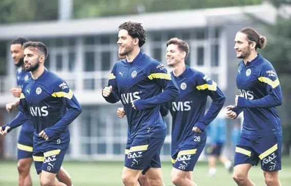 galatasaray-kaan-ayhan-transferinde-son-asamaya-geldi-spor-haberleri-1662509205669.jpeg Galatasaray Kaan Ayhan transferinde son aşamaya geldi! | Spor haberleri-10