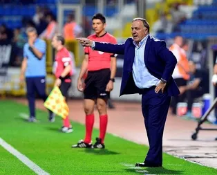 Advocaat 3 yıldızın üst ünü çizdi