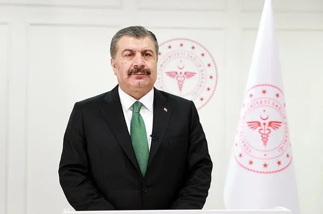 Sağlık Bakanı Koca'dan 12 Mayıs Hemşireler Günü mesajı: "Onlar hatırlanacak değil asla unutulmayacak emeğin sahipleri"