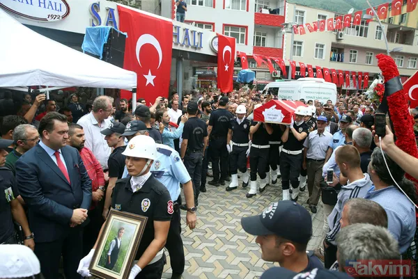 Şehit Eren Bülbül son yolculuğuna uğurlandı - 1