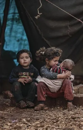 MSB'den dikkat çeken paylaşım: TSK İdlibli kardeşlerinin yanındadır